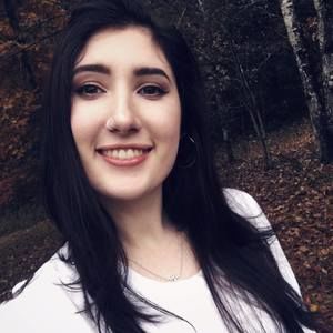 Meet your Posher, Kayla